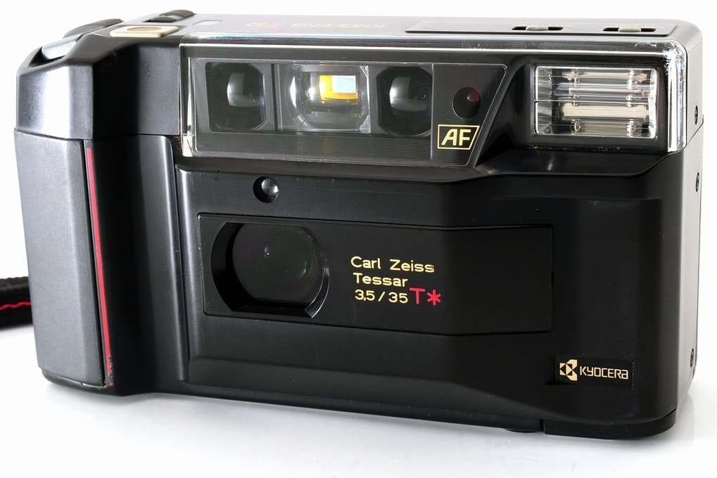 Kyocera TD Yashica T2D Carl Zeiss T* 35mm film camera