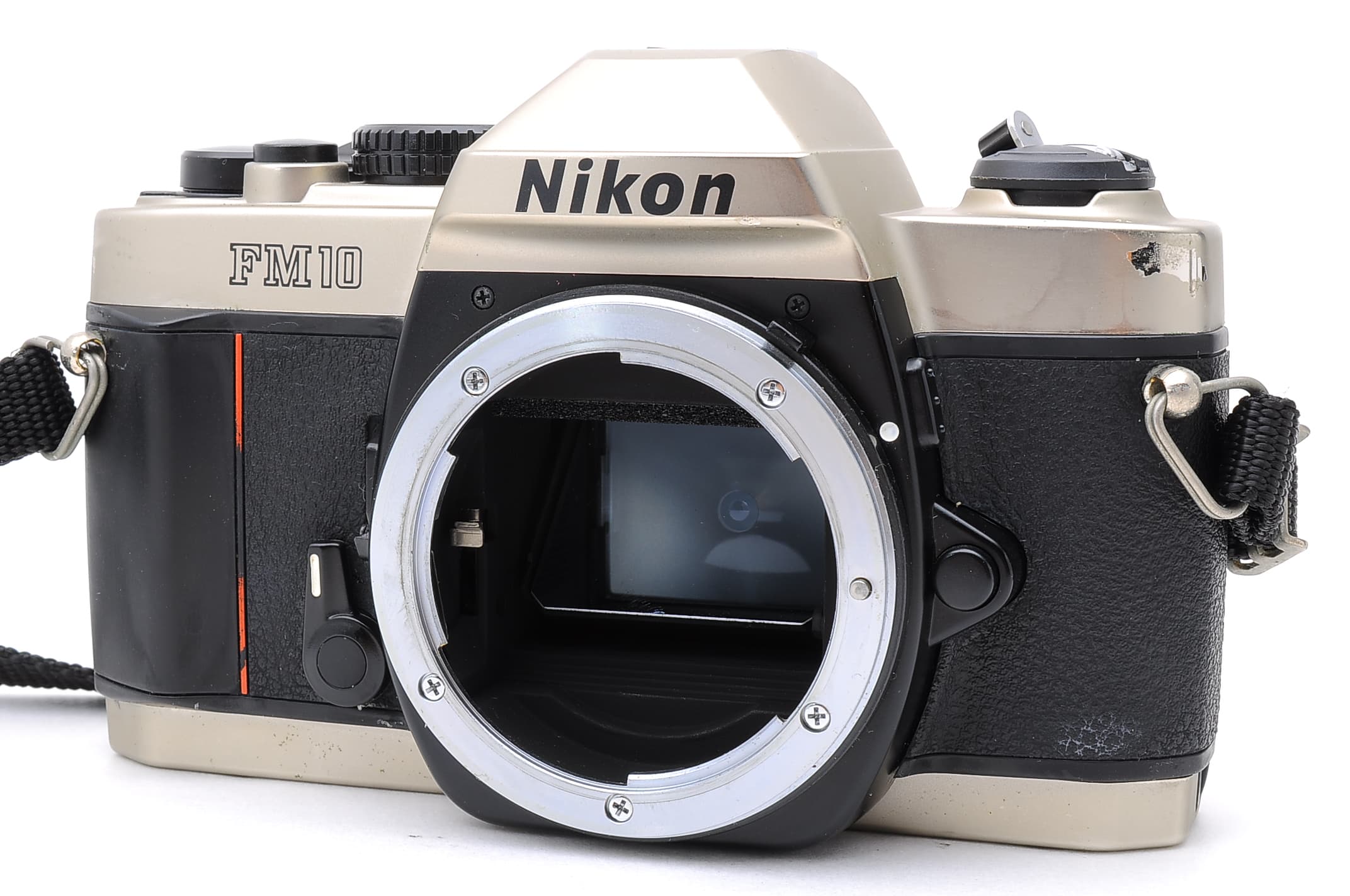 Nikon FM10 co1559