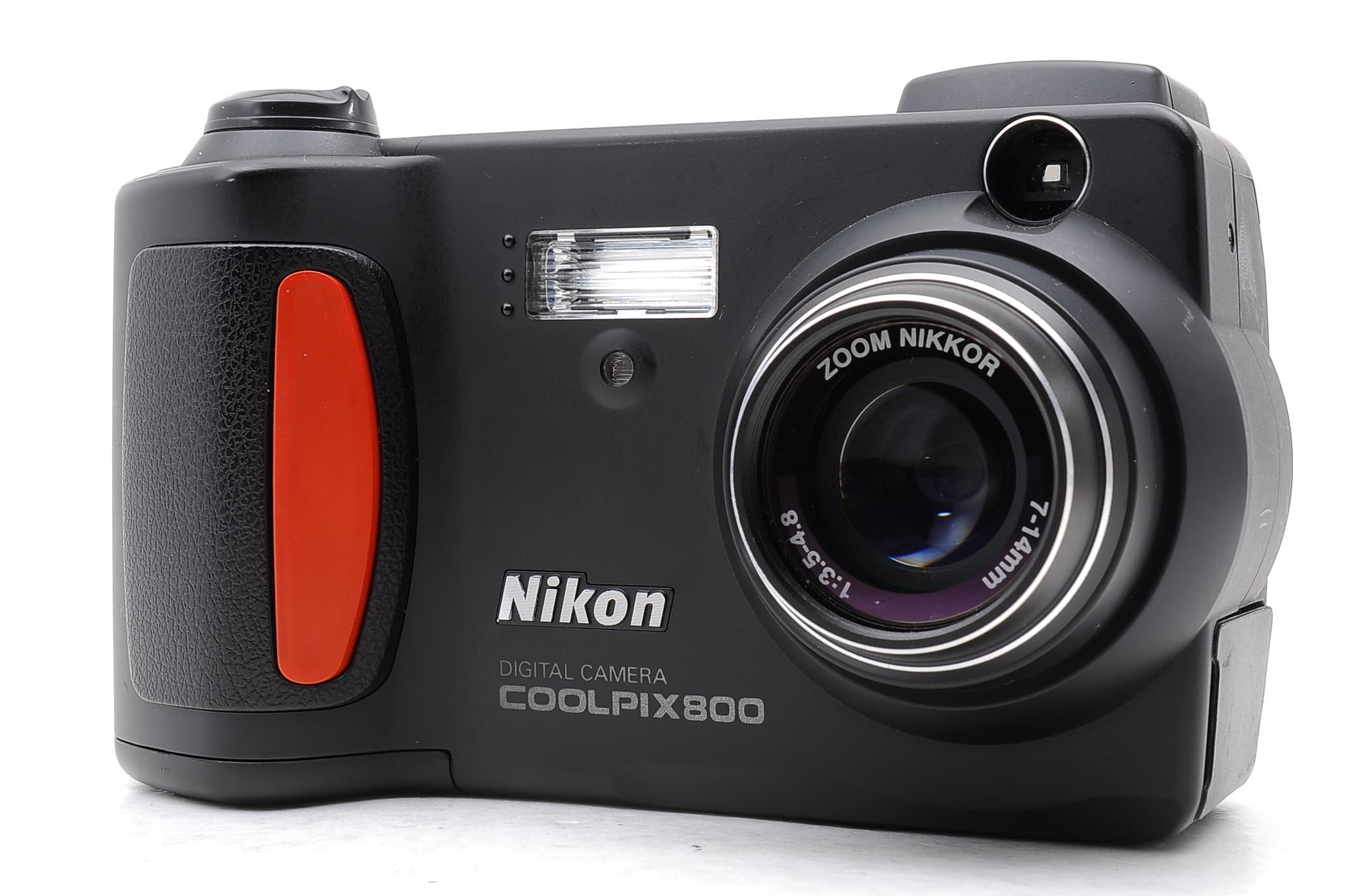 Nikon Coolpix 800 co1046