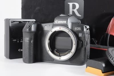 CANON EOS R Mirrorless Digital Camera Body [Excellent} Ship w/ Body Cap, Strap.