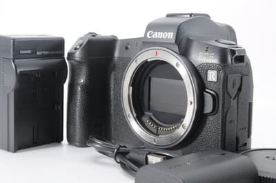 CANON EOS R Mirrorless Digital Camera Body Near MINT w/ Front Cap, Battery