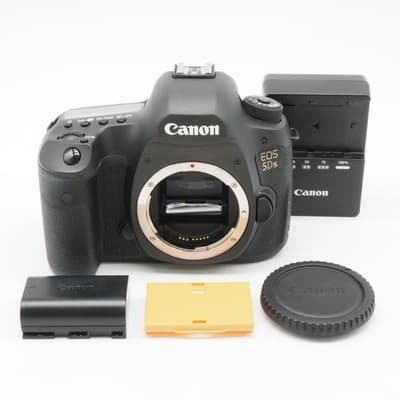 CANON EOS 5Ds 50.6MP Full-Frame DSLR Camera Near MINT Shutter Count 4970 Japan