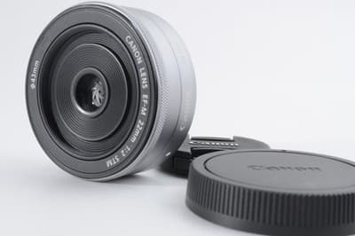 CANON EF-M 22mm f/2 STM Lens Near MINT w/ Front and Rear Caps