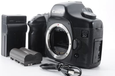 CANON EOS 5D Mirrorless Digital Camera Body Near MINT w/ Front Cap, Battery