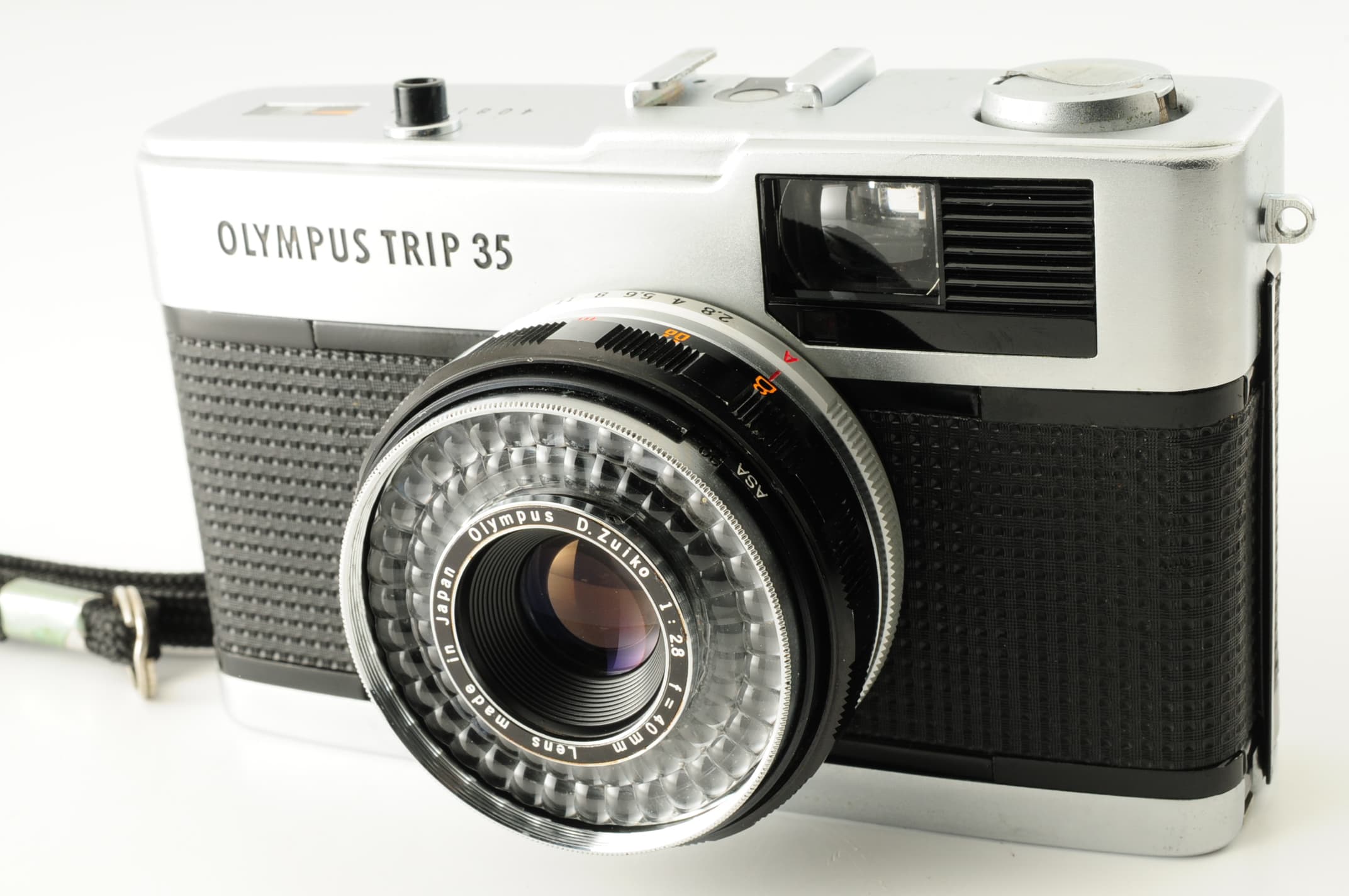 Olympus Trip 35 Film Camera 40mm F2.8 Lens